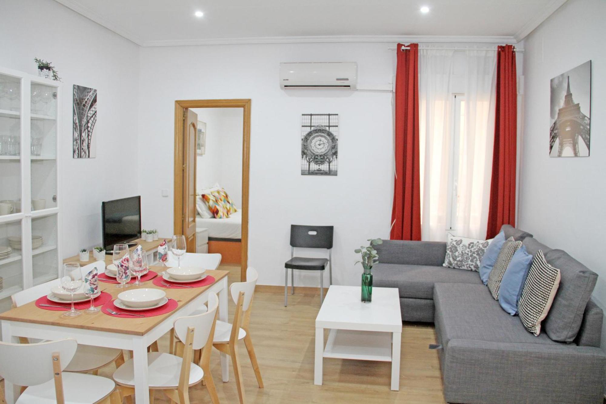 Lujosos Apartamentos En El Centro De Madrid Luaran gambar