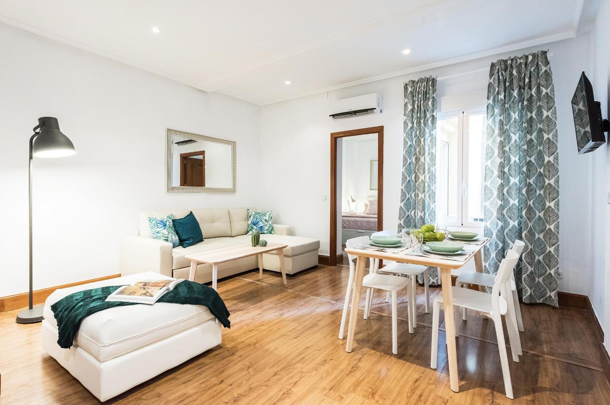 Lujosos Apartamentos En El Centro De Madrid Luaran gambar